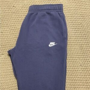 Men’s Large Nike Sweatpants.